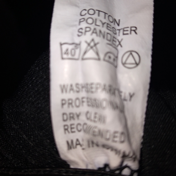 Slinky sexy little black dress - Picture 7 of 7